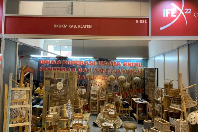 DKUKMP Kabupaten Klaten dalam Indonesia International Furniture Expo 2022 (IFEX)