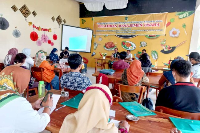 PELATIHAN MANAJEMEN USAHA