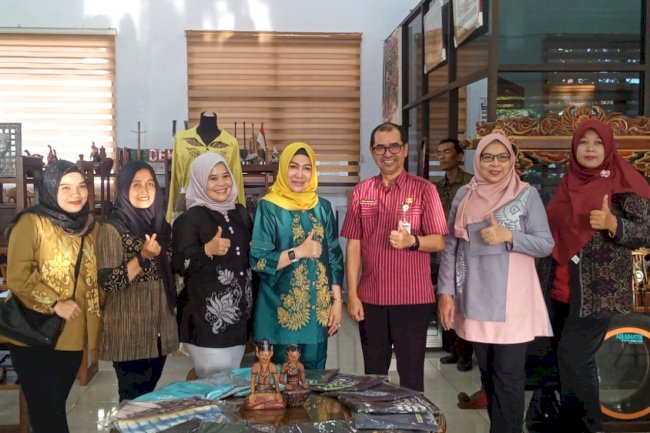 Kunjungan Studi Tiru dari Dekranasda Kabupaten Gorontalo