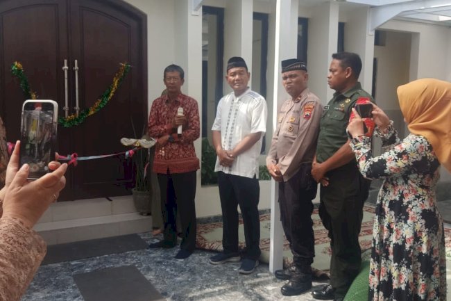 Sambutan dan Pemotongan Pita pada Peresmian Musholla Al-Wasilah depan Pasar Jeblog oleh Bapak UPT Wil III Jatinom