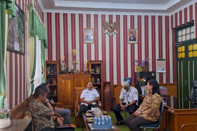 Kunjungan dari Sekretariat Kabinet Republik Indonesia dalam Rangka Evaluasi Pemanfaatan Pasar Rakyat