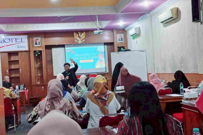 Pelatihan Pengadaan Barang Jasa dan Digital Marketing
