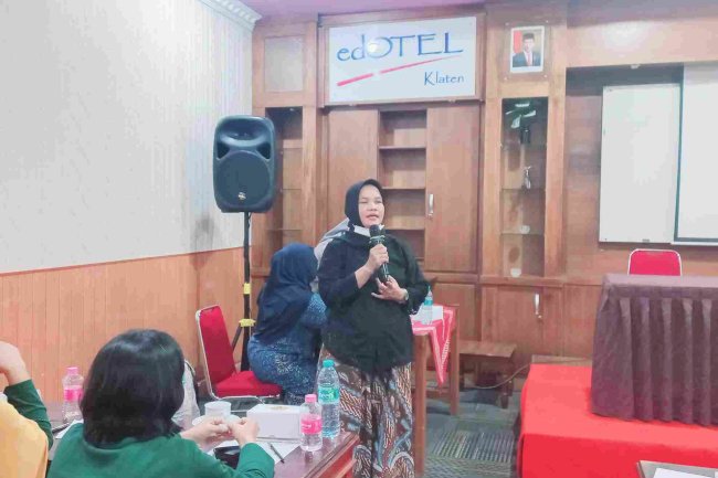 Pelatihan Pengadaan Barang Jasa dan Digital Marketing