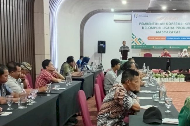 Sosialisasi Pembentukan Koperasi Pada Kelompok Masyarakat Kemiskinan Ekstrem