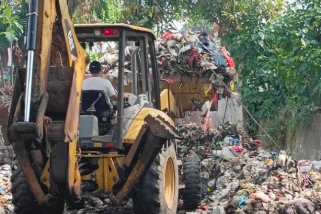 Penanganan Sampah Pasar Gayamprit