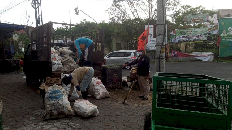 Penangganan Sampah di Pasar Totogan