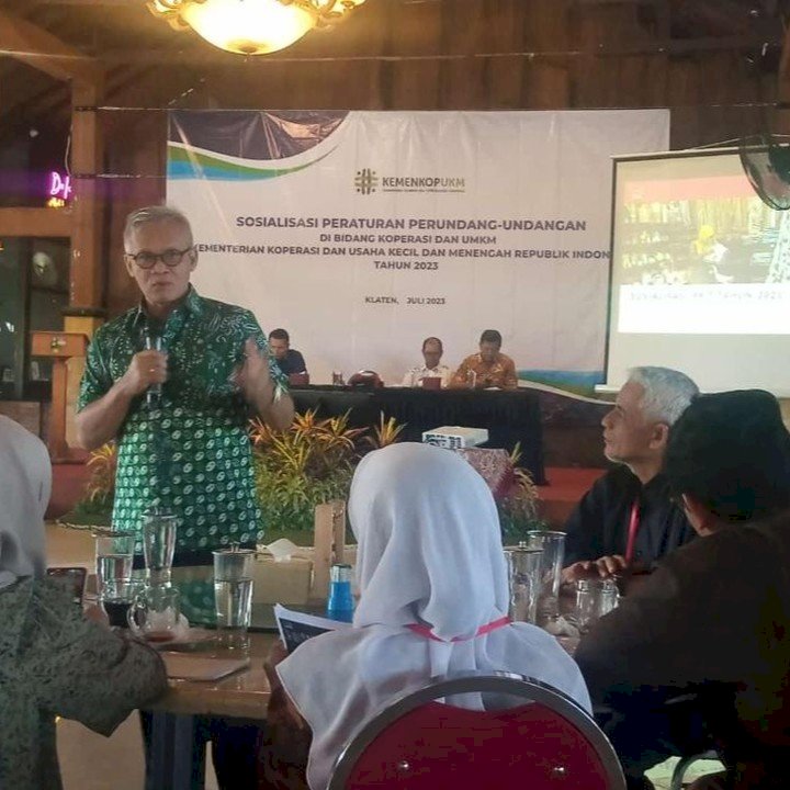 Sosialisasi Kementrian Koperasi dan UKM mengenai Undang-undang Perkoperasian di Merapi Resto