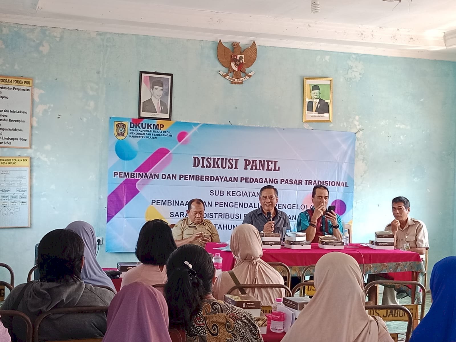 Diskusi Panel Pembinaan dan Pemberdayaan Pasar 