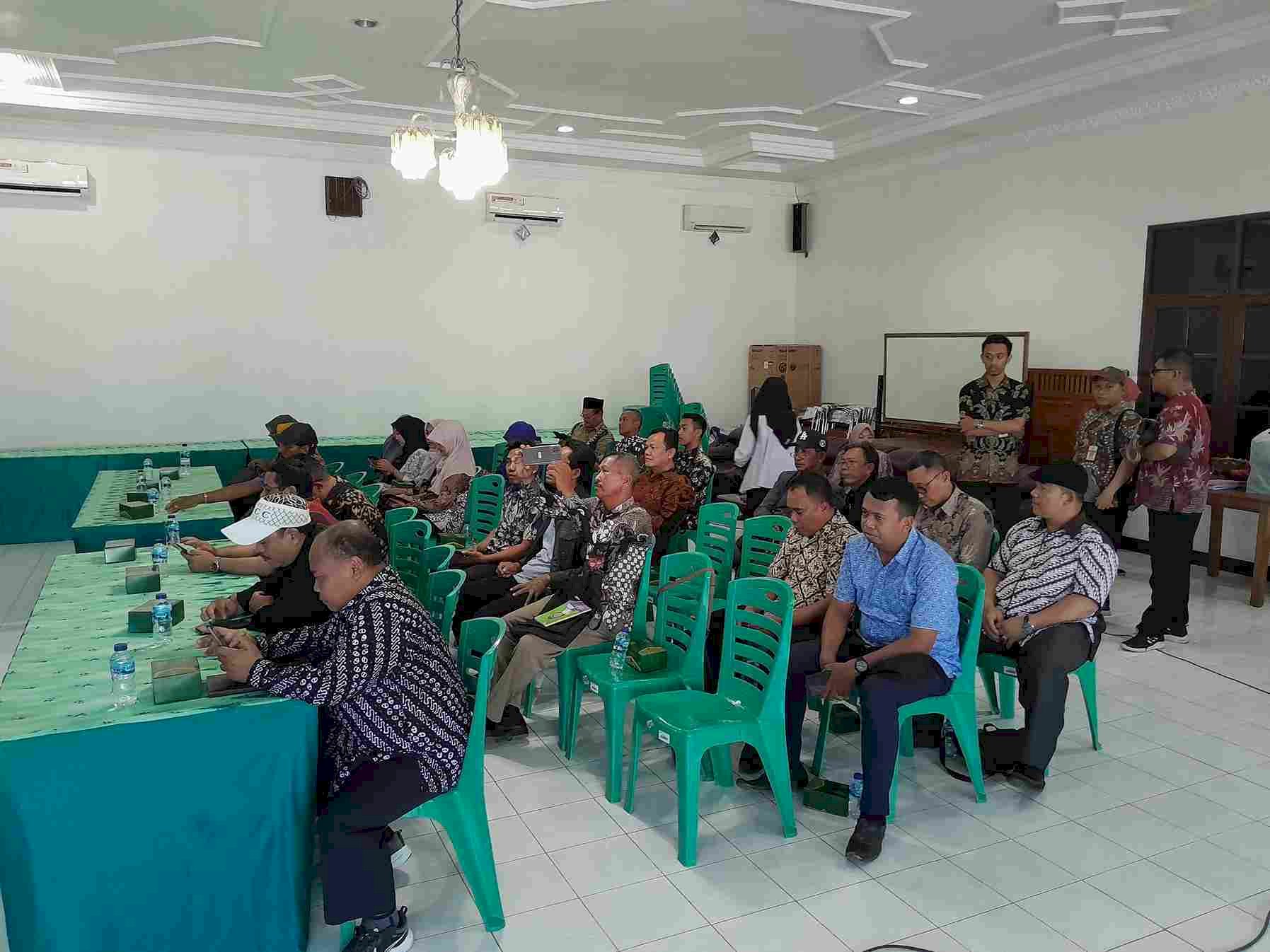 Kunjungan Disperindagkop Kabupaten Demak