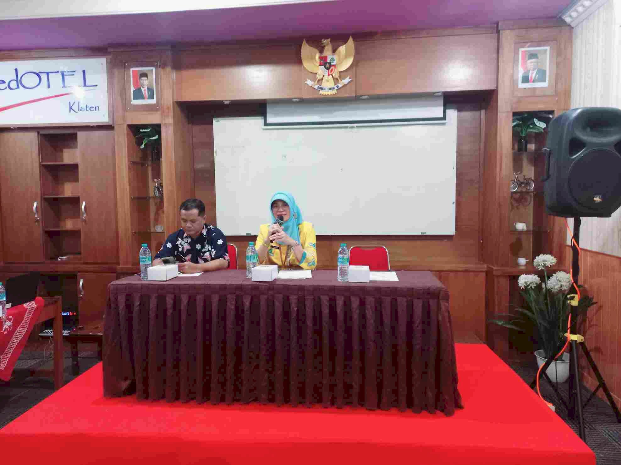 Pelatihan Pengadaan Barang Jasa dan Digital Marketing