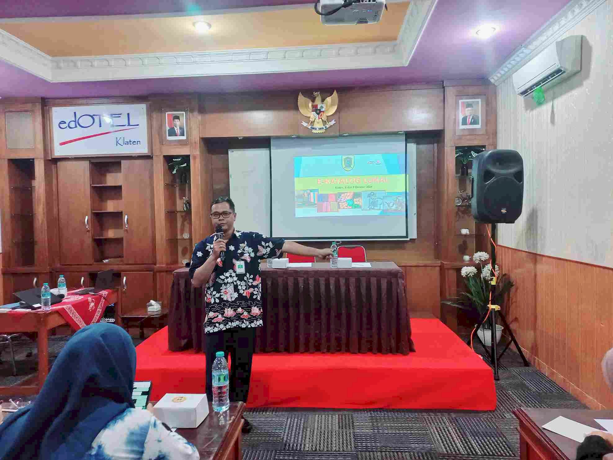 Pelatihan Pengadaan Barang Jasa dan Digital Marketing