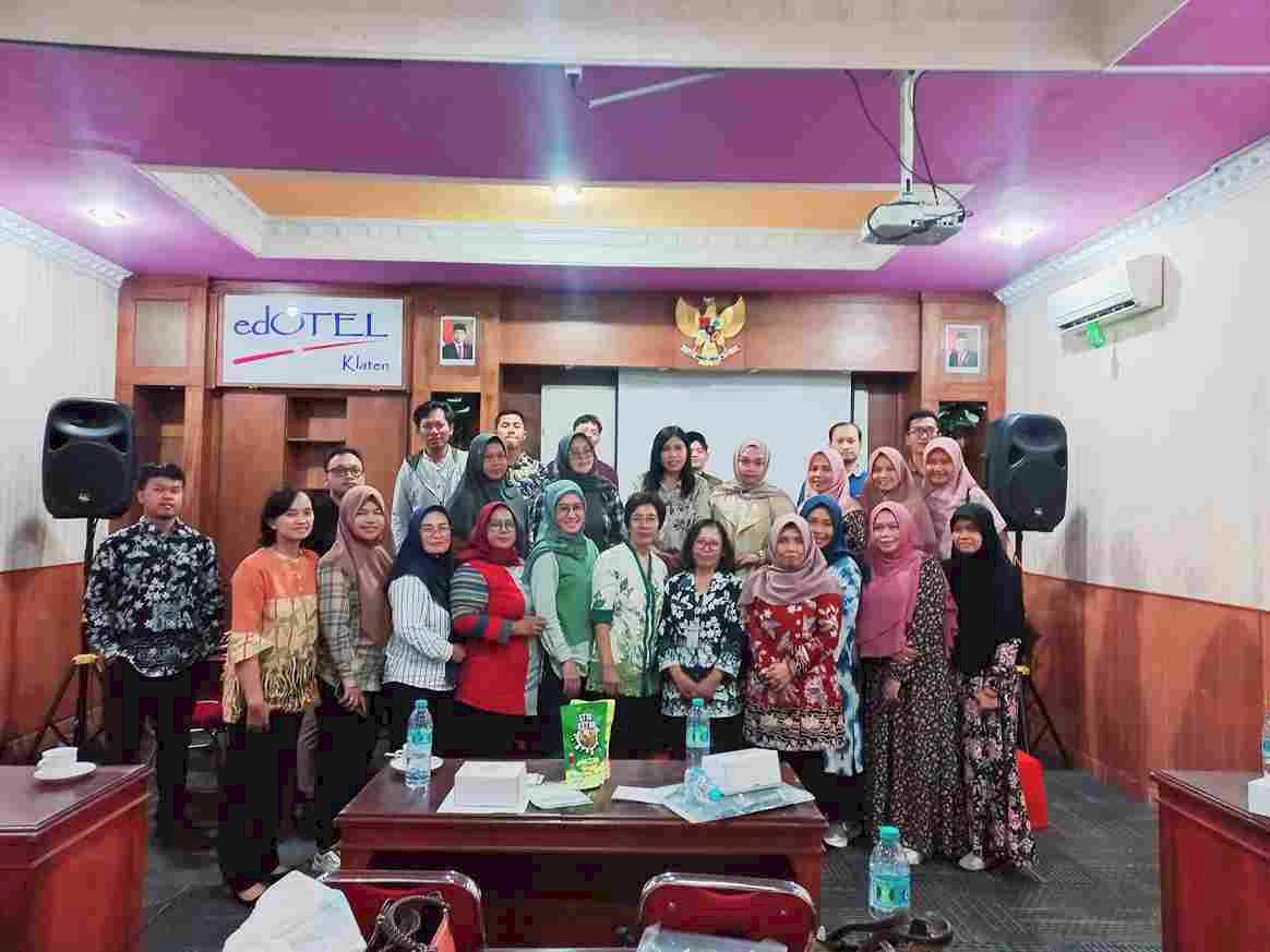 Pelatihan Pengadaan Barang Jasa dan Digital Marketing