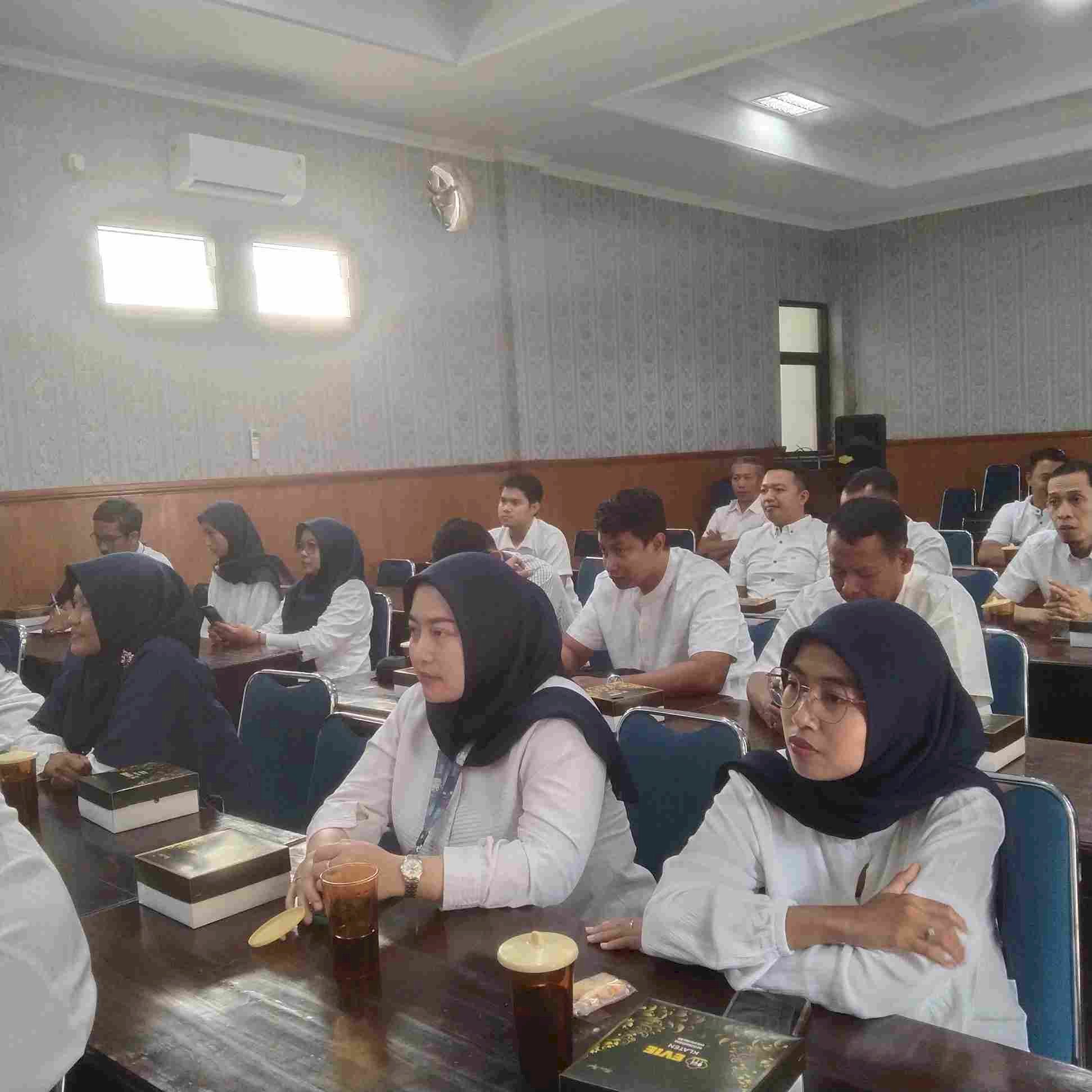 DKUKMP Kab. Klaten Menerima Kunjungan dari Dinas Koperasi dan Usaha Mikro Kab. Nganjuk