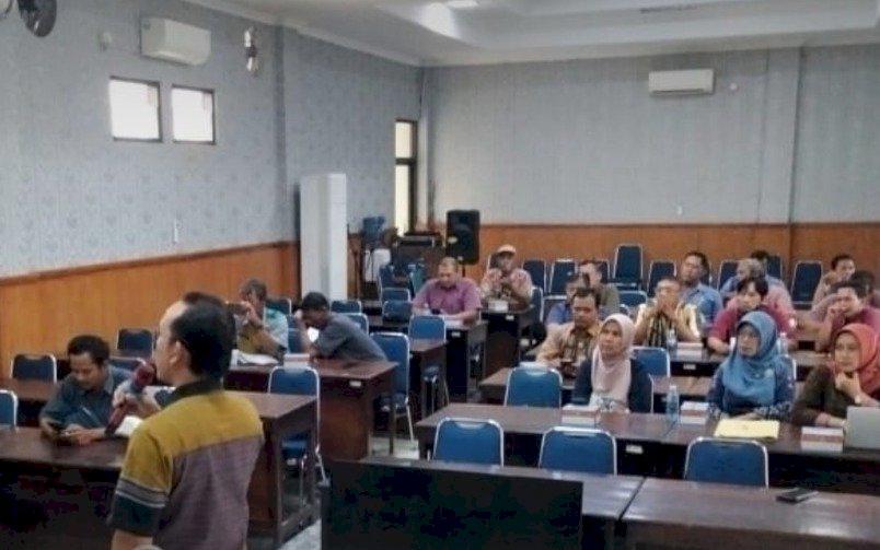 Monitoring dan Evaluasi Standar Operasional Prosedur dan Standar Pelayanan